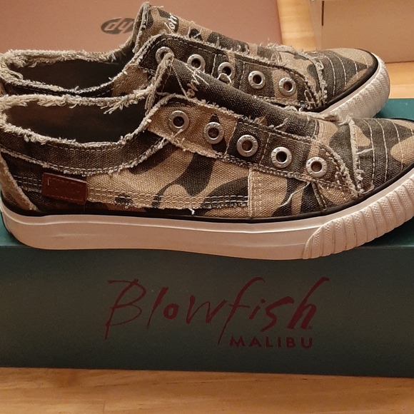 Blowfish | Shoes | Womens Camo Blowfish Shoes | Poshmark